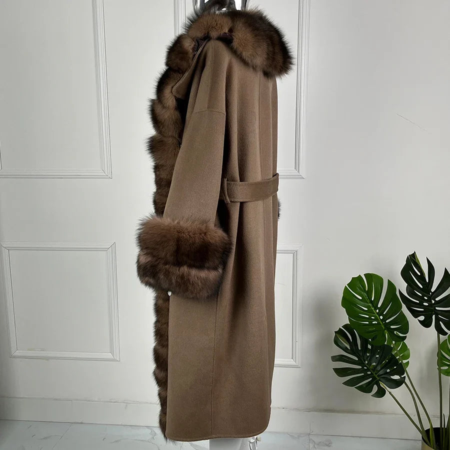 Brauner Damen Mantel mit Kunstpelzkragen und -manschetten, Wickeldesign, knöchellang