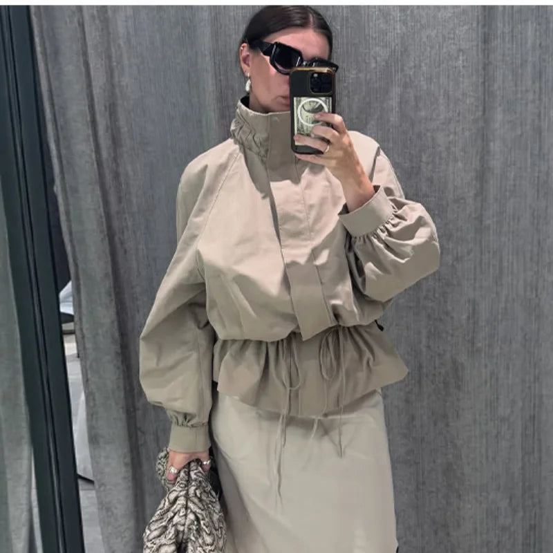 Damen Jacke mit Ballonärmeln, Tunnelzug und Stehkragen, Beige