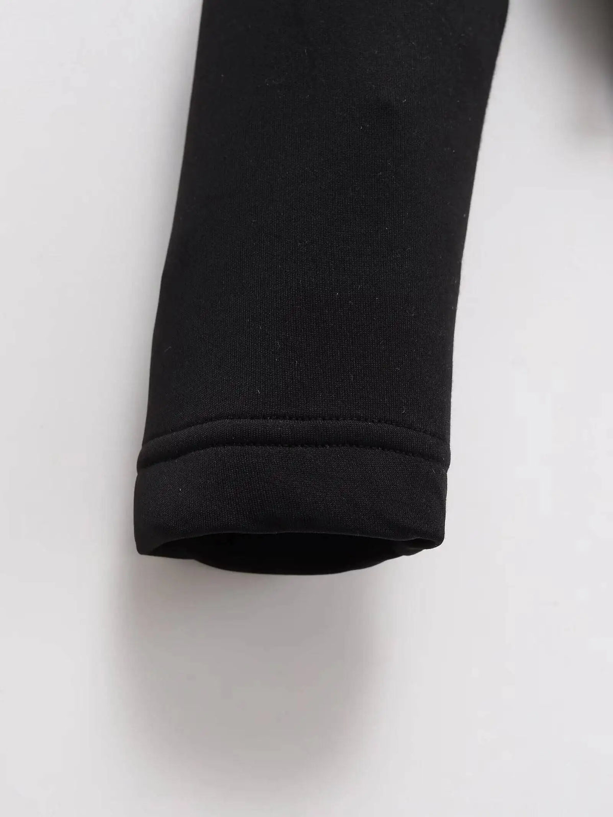 Kurze Steppjacke mit Kapuze für Damen