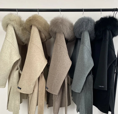 Damen Kurzmantel mit Kapuze und Fellbesatz Bindegürtel & großen Taschen