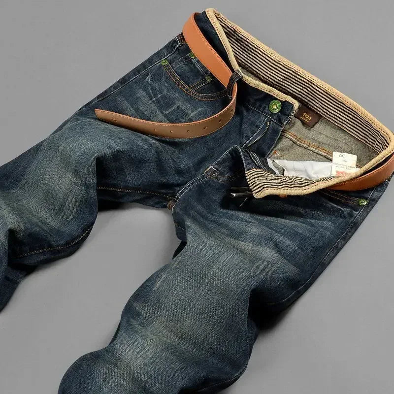 Herren Jeanshose im Used-Look, gerades Bein, mittlere Bundhöhe