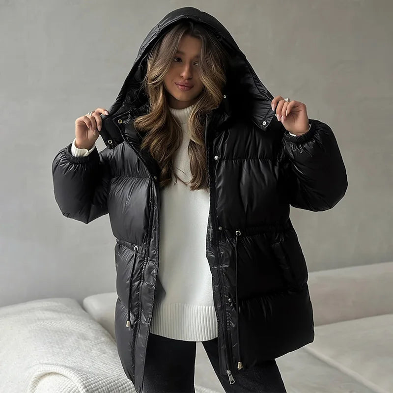 Damen Winter Steppjacke mit Kapuze und Kordelzug in Braun