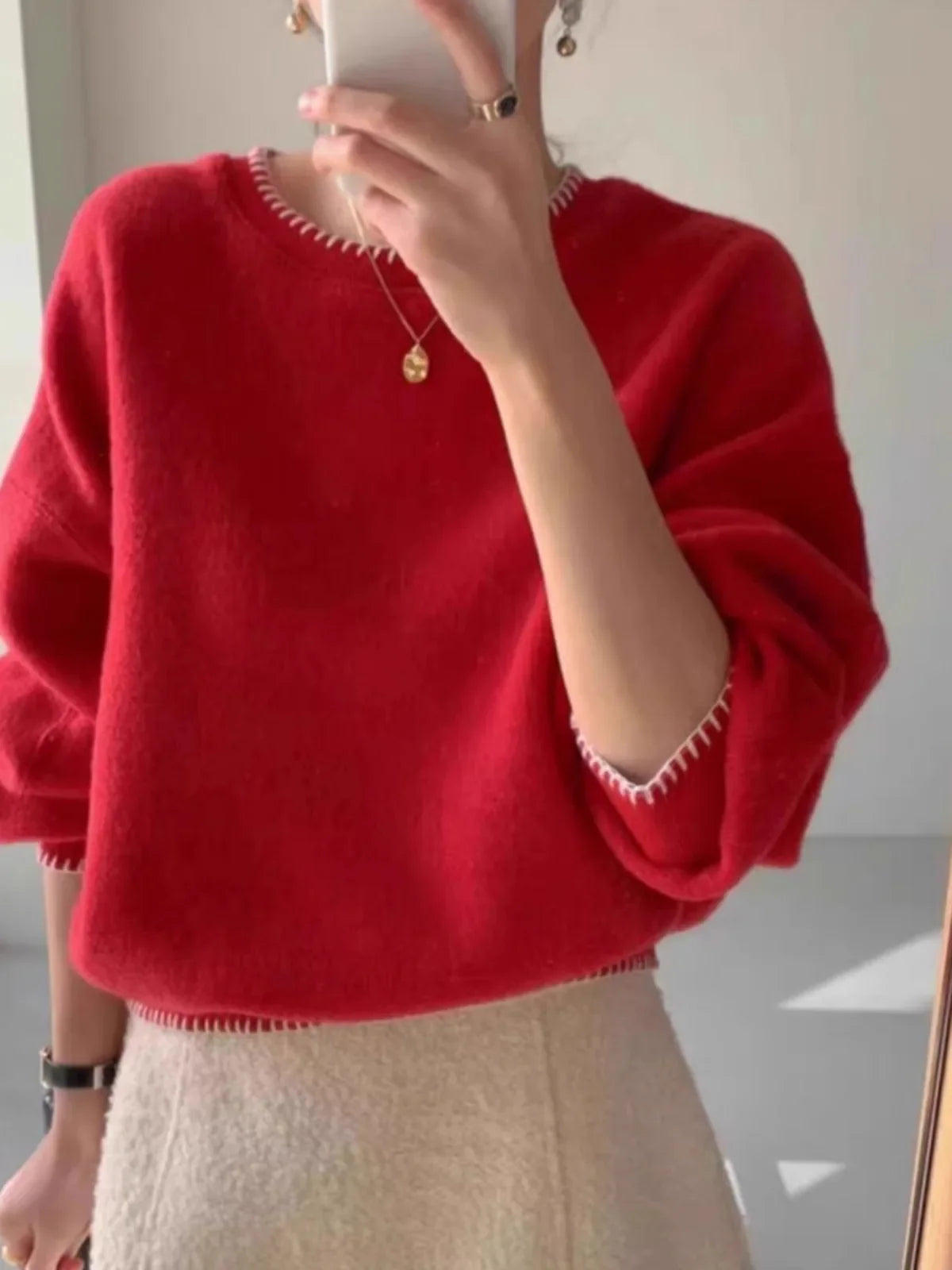 Damen Pullover Rundhals mit Kontrastnaht – Beige, Weiß, Rot