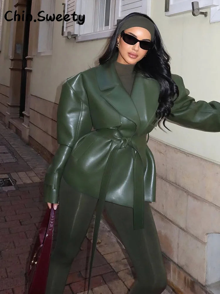 Damen Kurzjacke mit Bindegürtel und Reverskragen