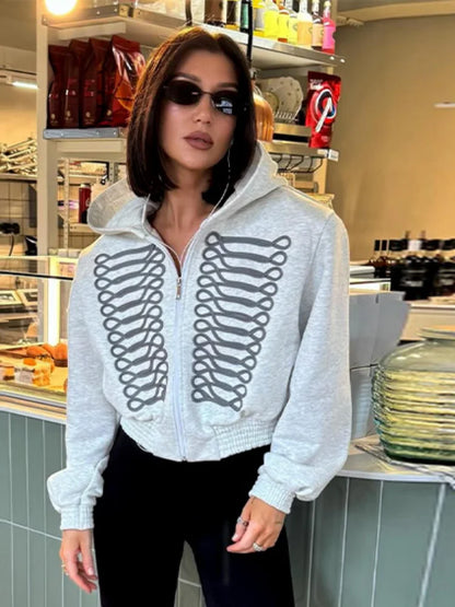 Kurze Damen Hoodie-Jacke mit Reißverschluss und Militär-Zierborten
