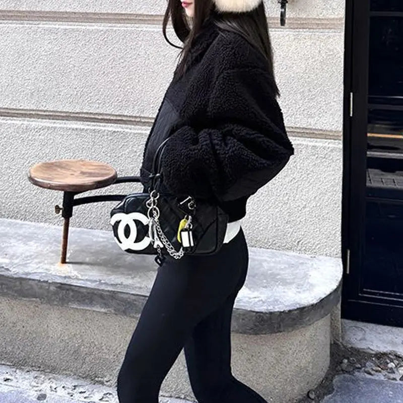 Damen Teddyjacke Kurz Fluffy mit Stepptaschen Schwarz