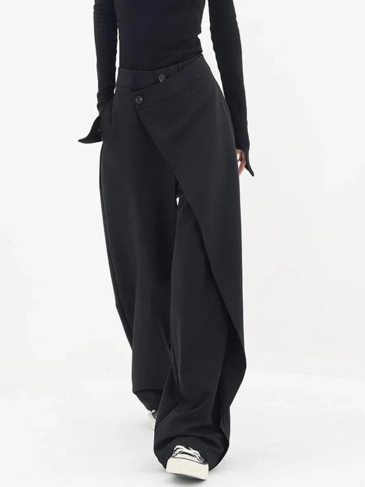 Schwarze Hose mit Wickeldesign, weitem Bein und Knopfverschluss
