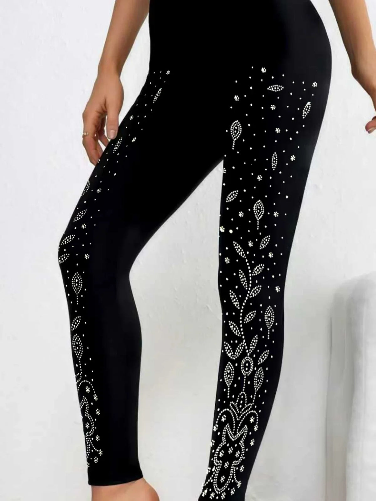 Schwarze Leggings mit Strass-Verzierung, hoher Bund