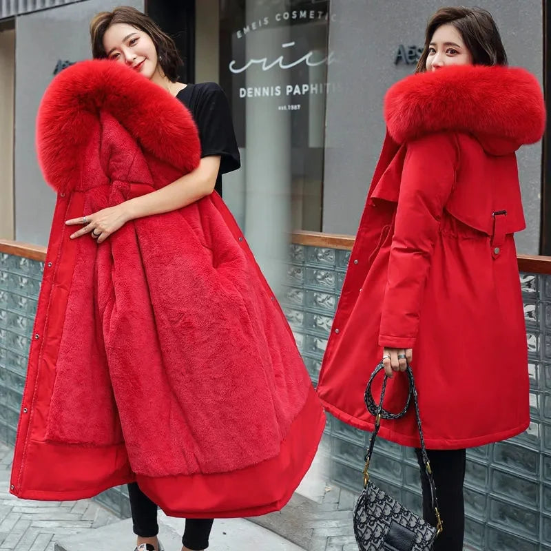 Damen Winterjacke mit großer Kunstfellkapuze und Teddyfutter, wasserabweisend