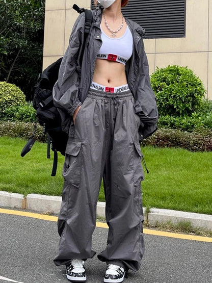 Loose Cargo Hose für Damen - Weite Passform mit Taschen