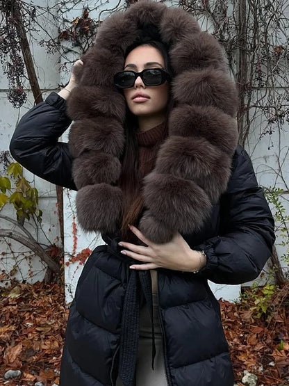 Damen Daunenmantel Schwarz mit Echtfellkragen und Bindegürtel Langer Winterparka