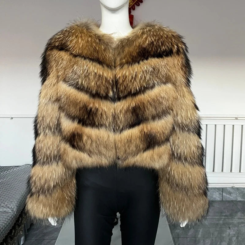 Kurze Damen Pelzjacke mit voluminösem Kragen