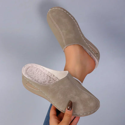 Unisex Hausschuhe Slipper mit warmem Futter, gestepptem Rand und Seitenöffnung
