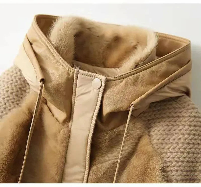 Damen Winter Steppjacke mit Kapuze Teddyfutter Strickdetails Beige