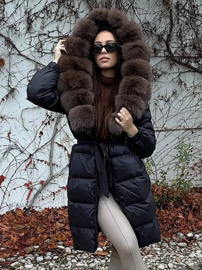 Damen Daunenmantel Schwarz mit Echtfellkragen und Bindegürtel Langer Winterparka