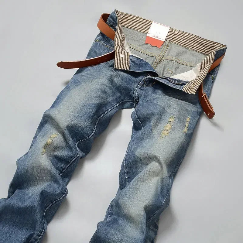 Herren Jeanshose im Used-Look, gerades Bein, mittlere Bundhöhe