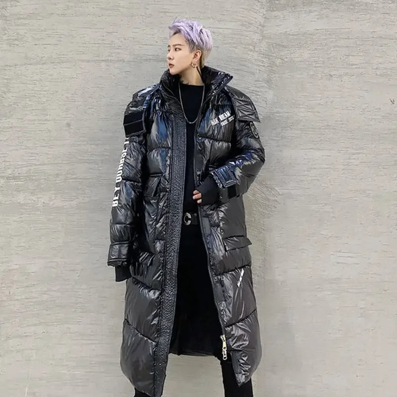 Langer glänzender Steppmantel mit Kapuze für Damen und Herren, Schwarz