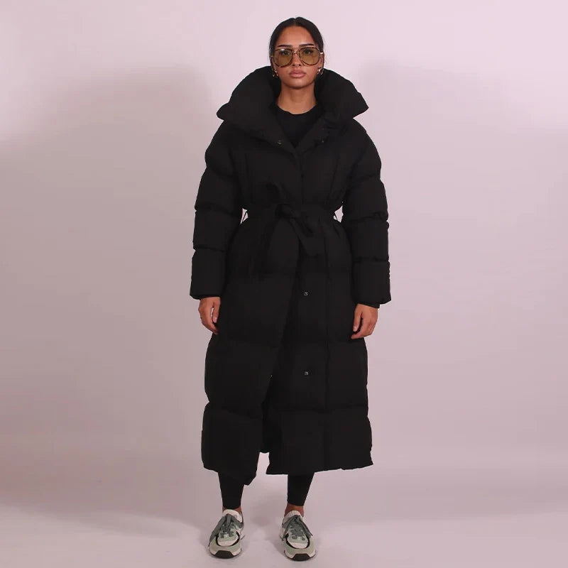 Damen Maxi-Steppmantel lang mit Gürtel und Kapuze oder Stehkragen