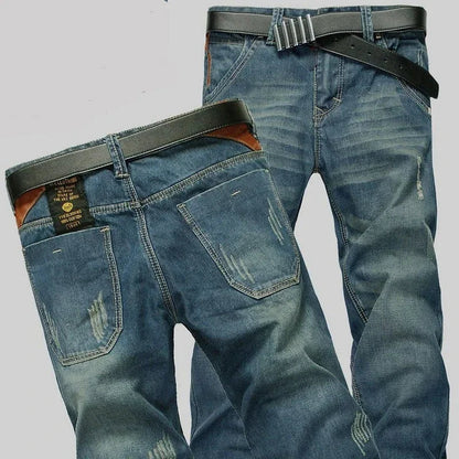 Herren Jeanshose im Used-Look, gerades Bein, mittlere Bundhöhe