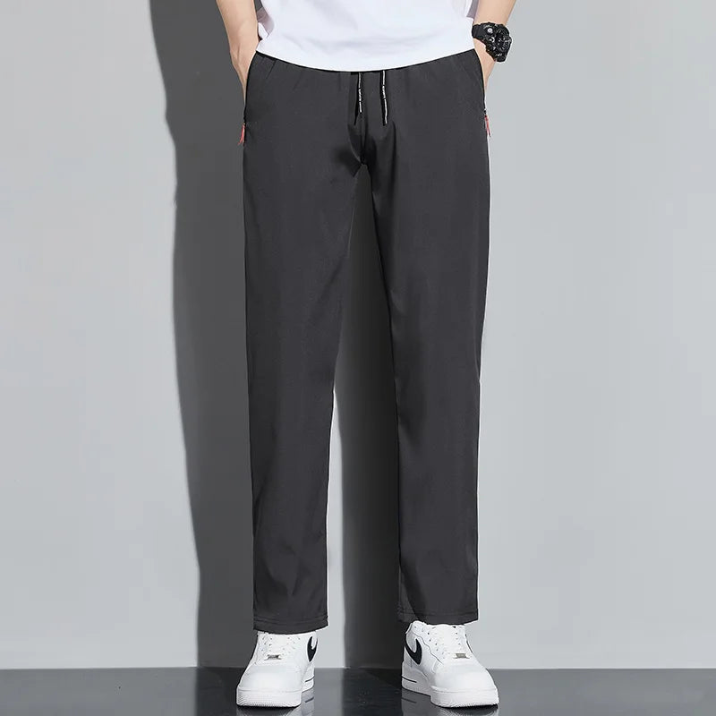 Herren Freizeithose Schwarz mit Kordelzug und Reißverschlusstaschen