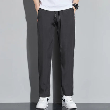 Herren Freizeithose Schwarz mit Kordelzug und Reißverschlusstaschen