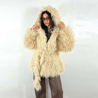 Damen Shaggy Kunstfell Jacke mit Kapuze und Bindegürtel, Langärmelig, Kurz geschnitten