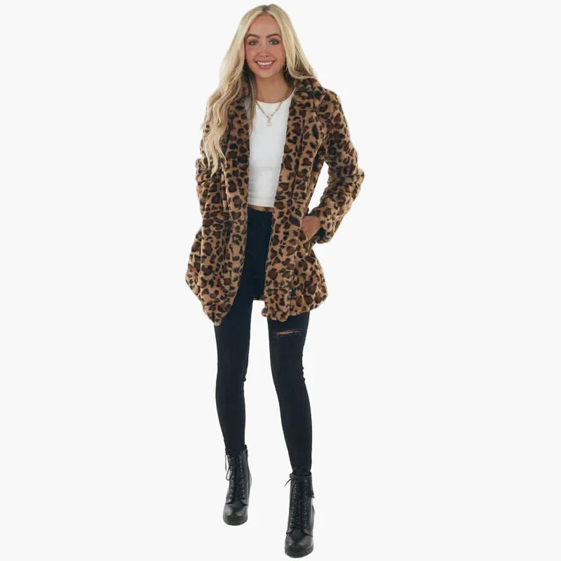 Damen Kunstfell Mantel im Leopardenmuster – Modischer Winter Style für Alltag und Ausgehen
