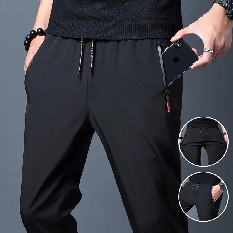 Herren Freizeithose Schwarz mit Kordelzug und Reißverschlusstaschen