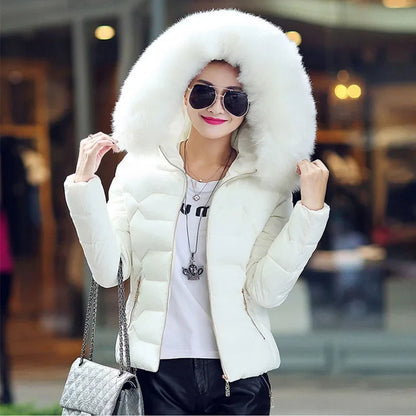 Damen Steppjacke mit Kapuze und Fellimitatrand Kurz Warm Winterjacke