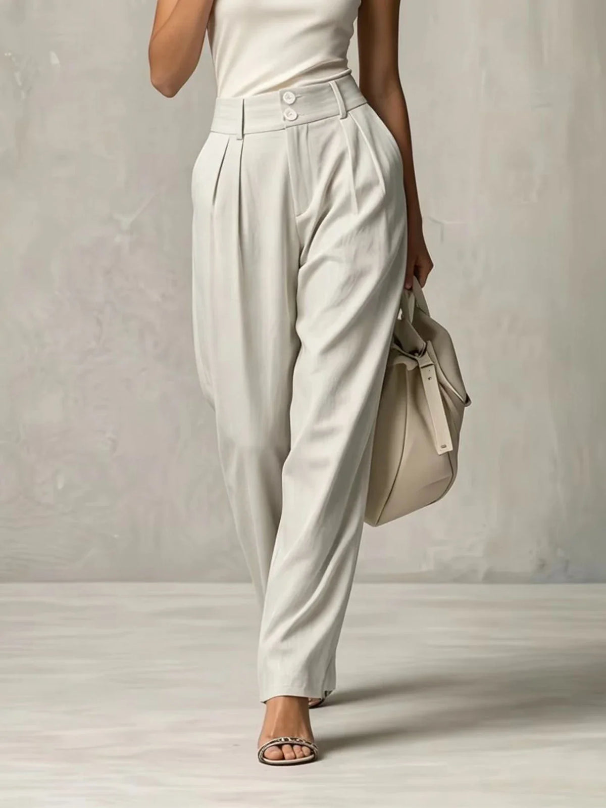 Damen Stoffhose Beige mit hohem Bund und Bundfalten