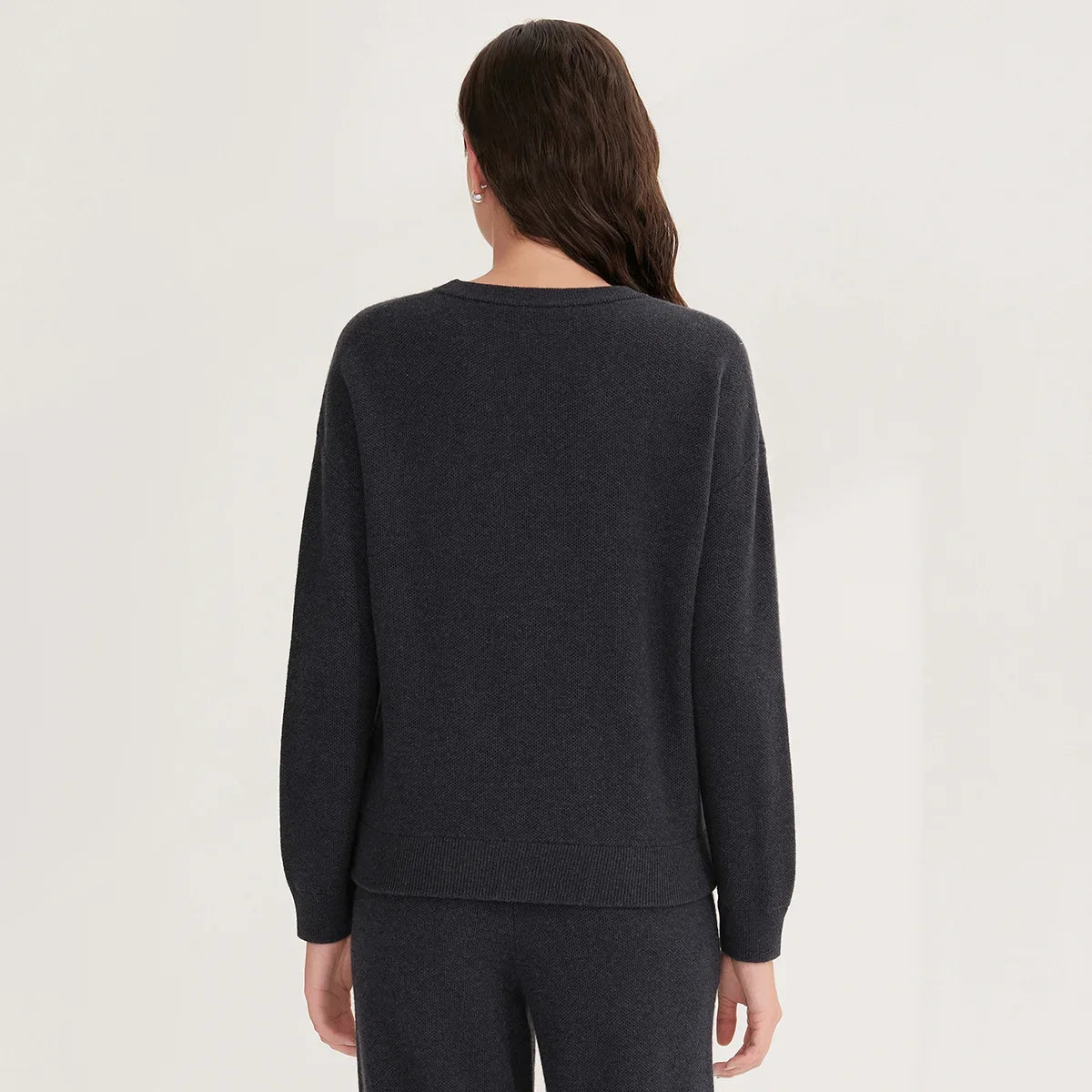 Damen Rundhals Pullover mit Brusttasche & Streifen – Grau