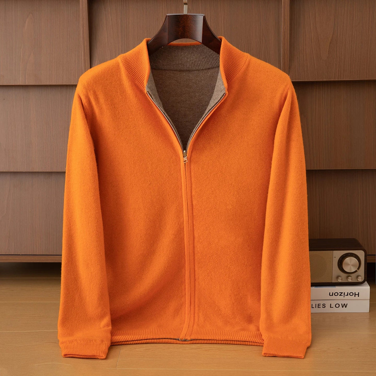 Unisex Strickjacke mit Stehkragen und Reißverschluss