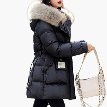 Damen Winter Daunenmantel mit Kapuze und Kunstfellkragen – Eleganter Steppmantel für kalte Tage