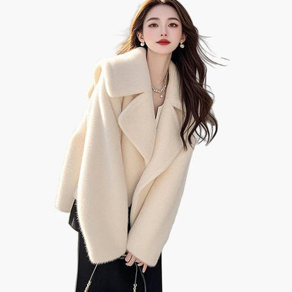 Damen Oversize Mantel im eleganten Street-Style für Alltag und Büro