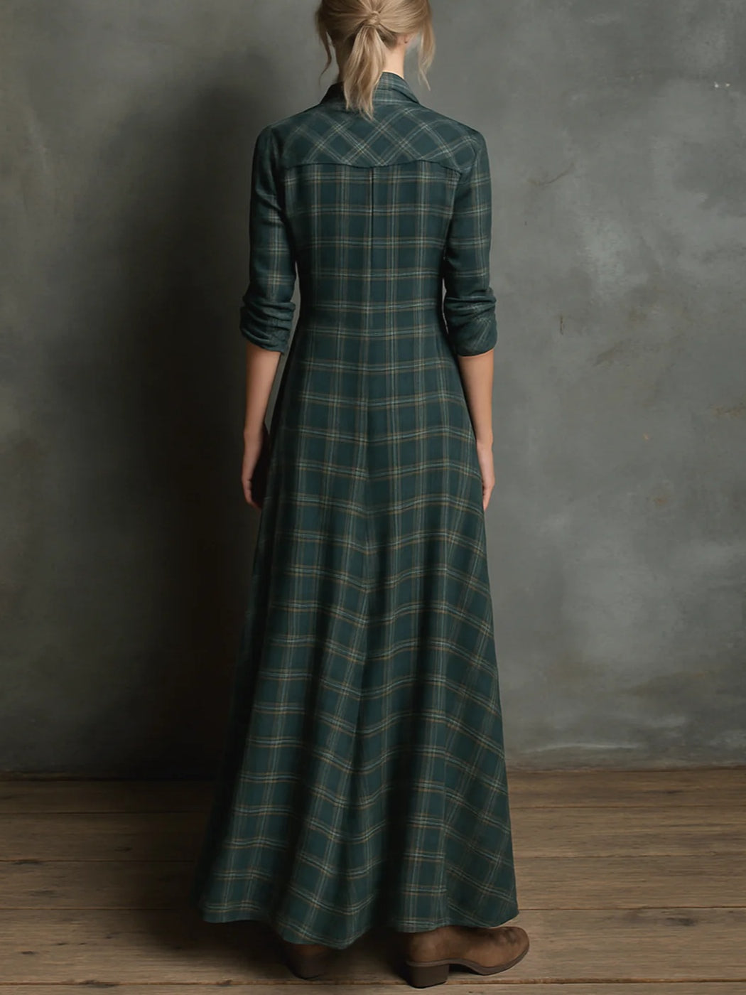 Grünes Maxikleid Kariert mit Knopfleiste & Kragen