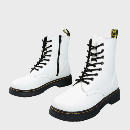 Elisabeth - Schnürstiefel im klassischen Design