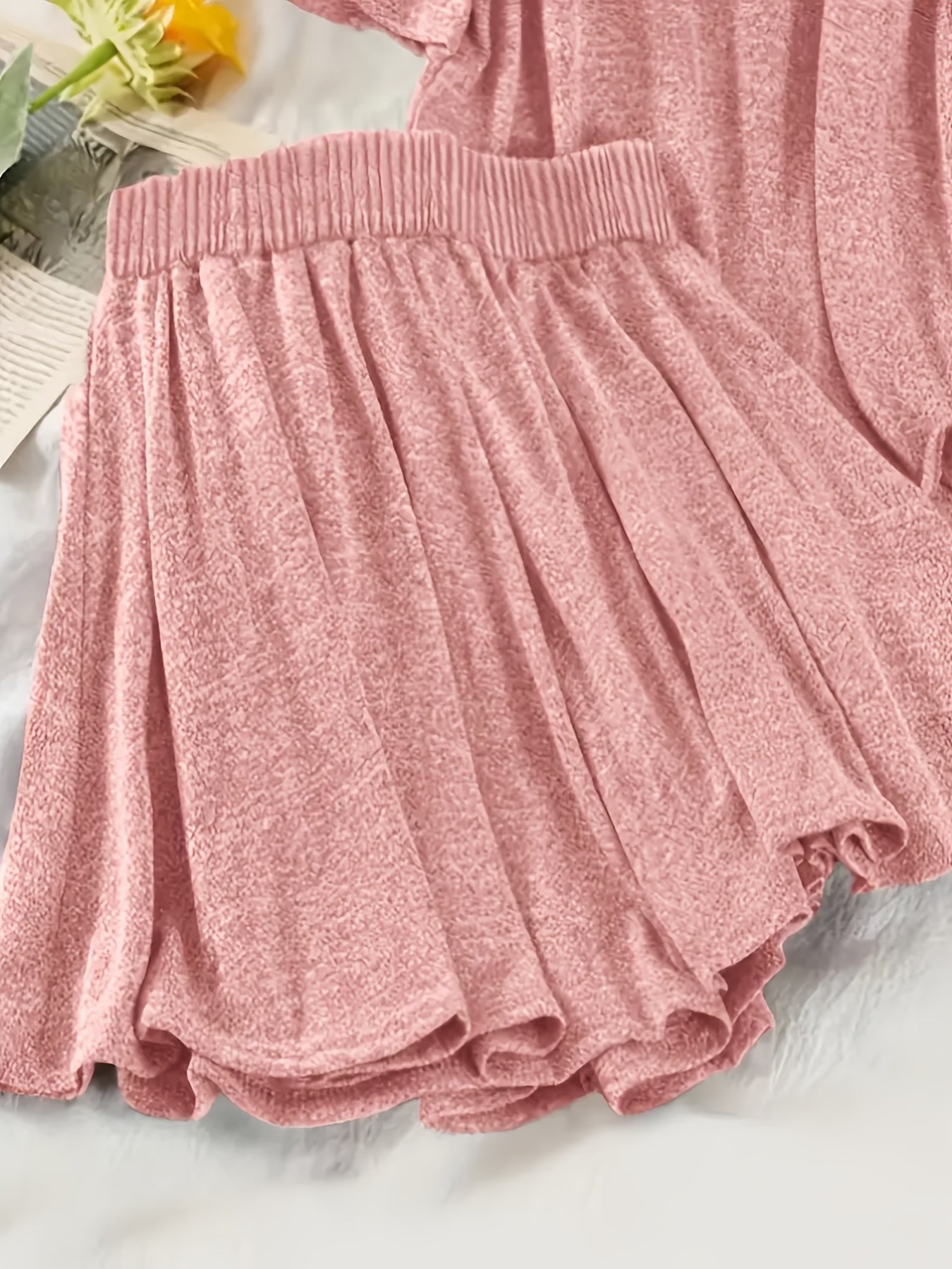 Damen Freizeit Zweiteiler Set mit Kapuzenpullover und Shorts – Loungewear für Frühling und Sommer