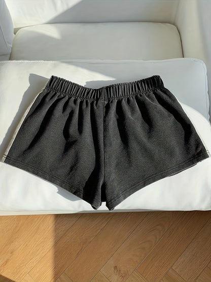 Damen Sport Shorts mit Streifen – Lässige Fitness & Freizeitshorts