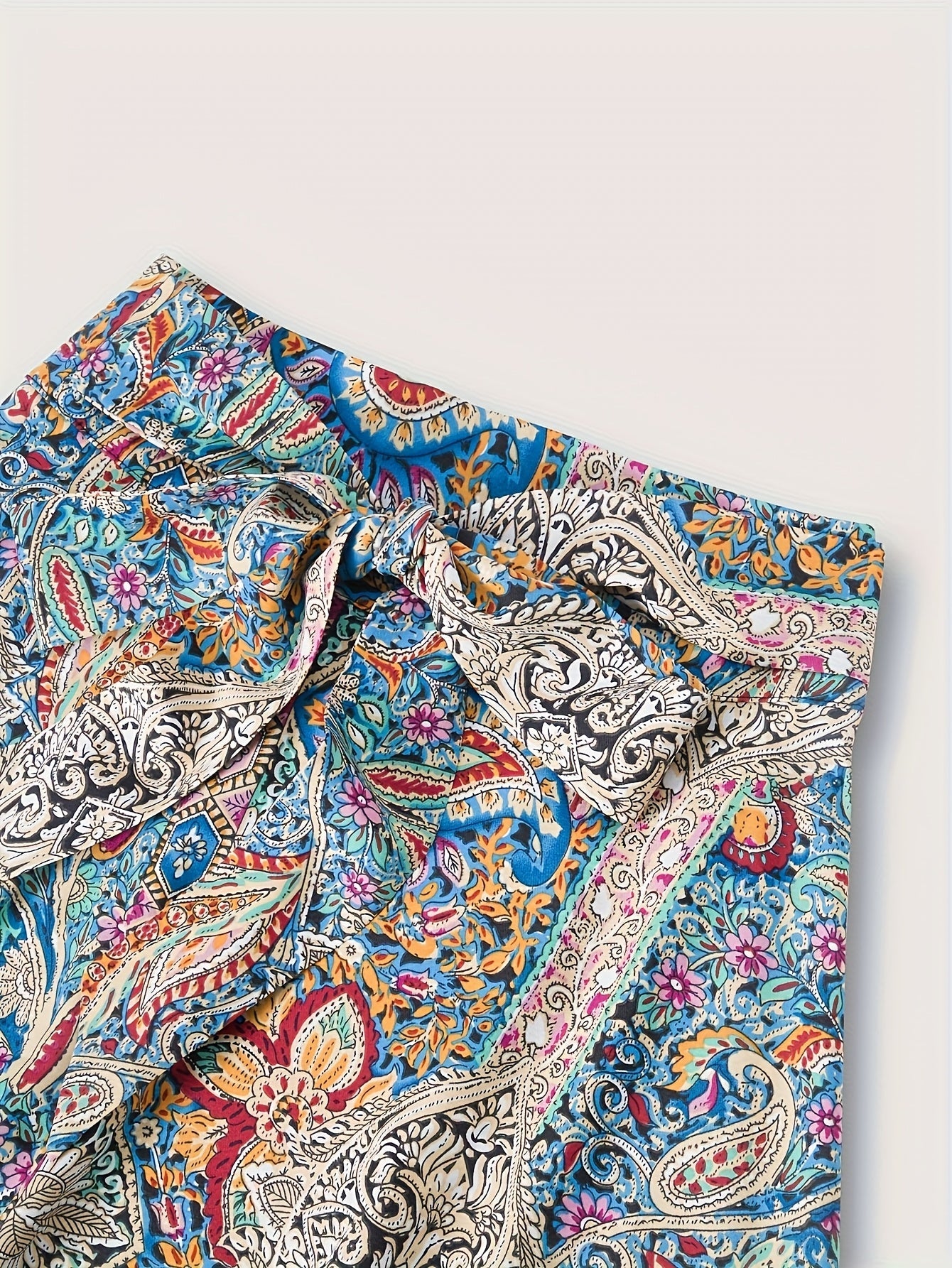 Damen Sommer Midikleid Elegant mit Paisley-Muster und Schleife – Perfekt für den Marktbesuch oder Urlaub