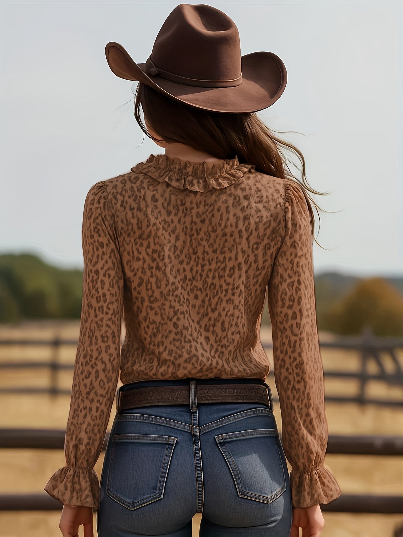 Damen Rüschenbluse im Leopardenmuster – Eleganter Boho-Chic für Freizeit & Party