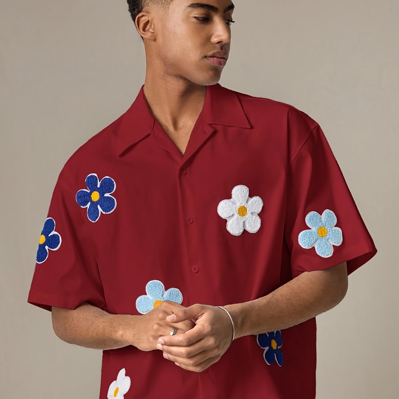 Herren Freizeithemd mit Blumenstickerei und modernem Schnitt