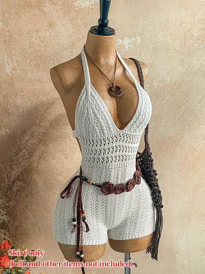 Damen Häkel-Strand-Overall mit V-Ausschnitt und Halterneck – Boho Sommer Jumpsuit für Urlaub und Freizeit