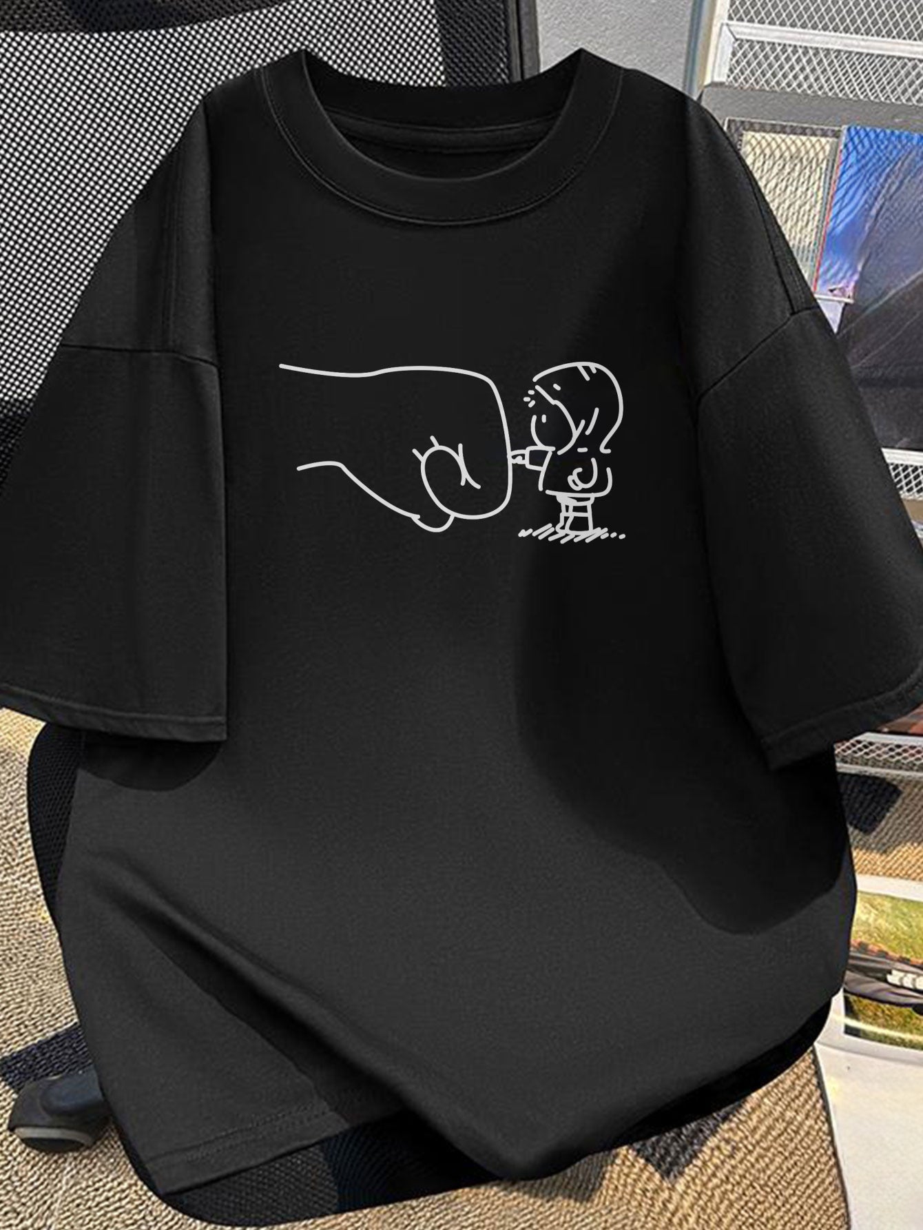 Herren Oversize T-Shirt mit lustigem Fist Bump Print – Lockeres Streetwear Grafikshirt