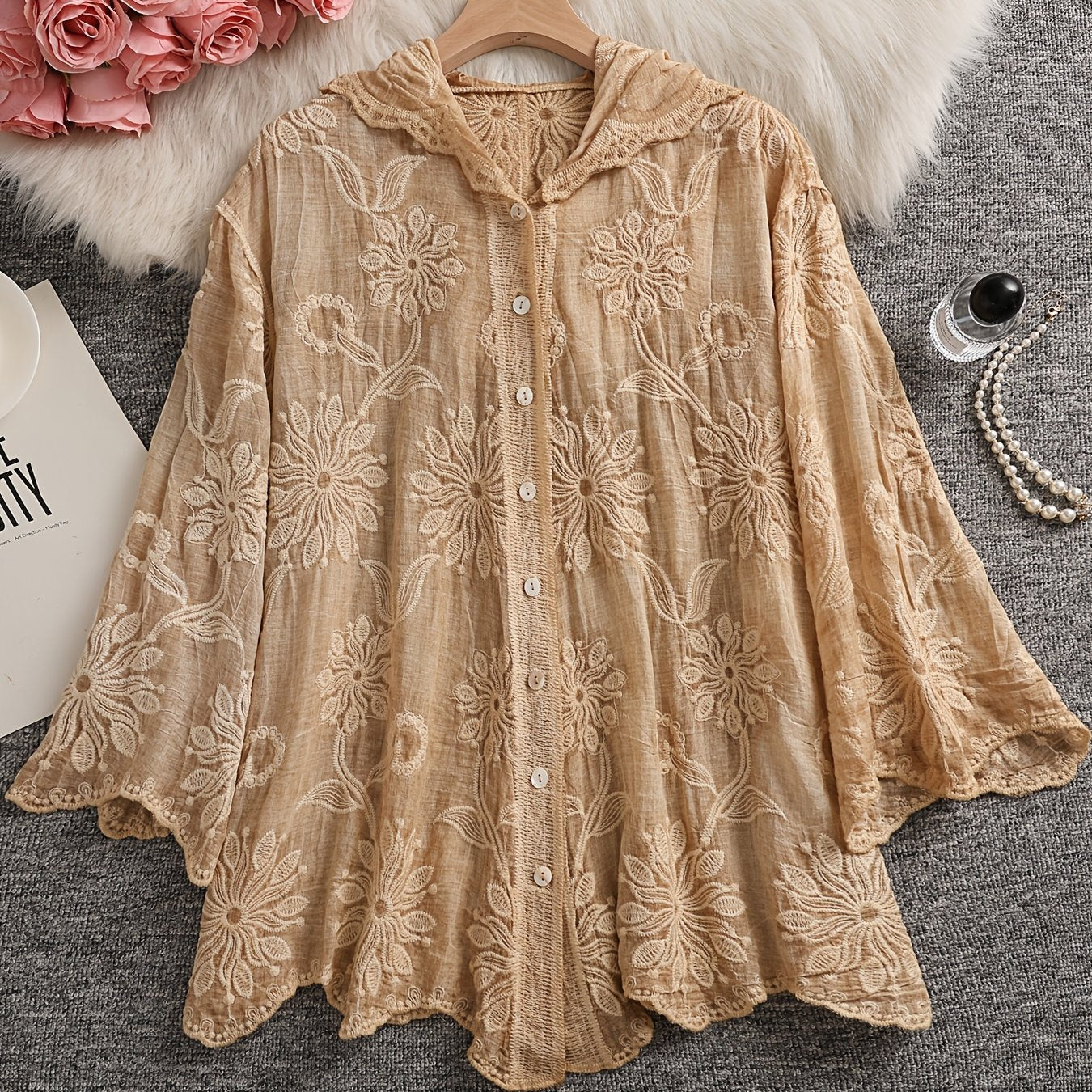 Damen Bluse Langarm mit Kapuze, Besticktes Blumenmuster, Knopfleiste