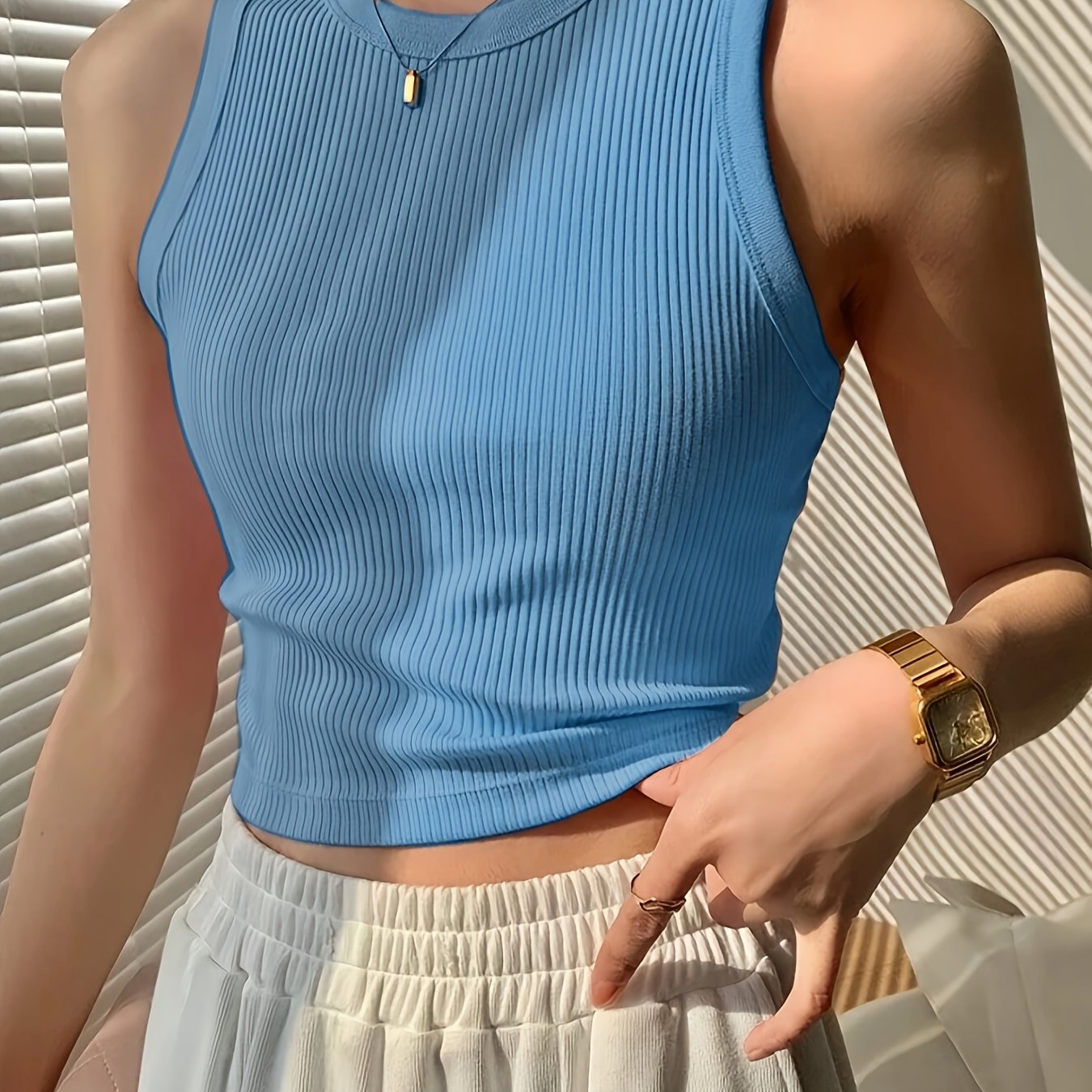 Damen Tanktop Figurbetont Sportlich Elegant – Vielseitiges Basic für Alltag und Freizeit
