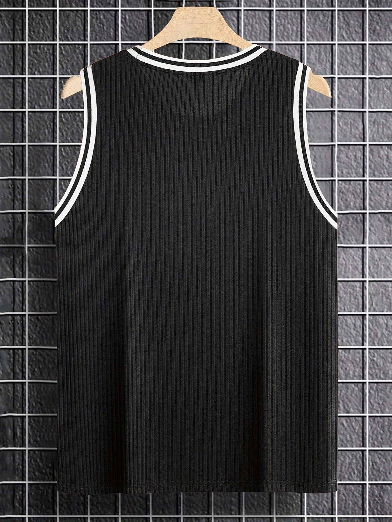 Herren Sportliches Tanktop mit Kontrast-Details – Athletischer Look für Freizeit und Training