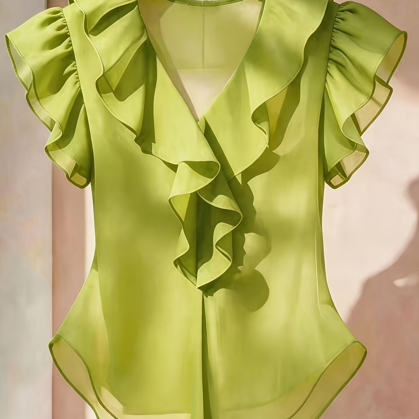 Damen Rüschenbluse mit V-Ausschnitt und Volantärmeln – Elegante Chiffonbluse für Büro und besondere Anlässe