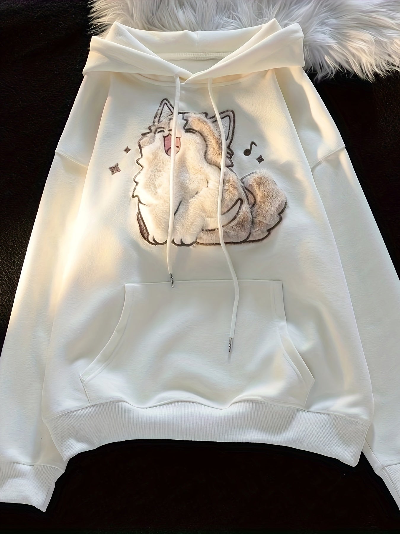 Hoodie Damen Beige mit flauschigem Katzenmotiv und Kapuze
