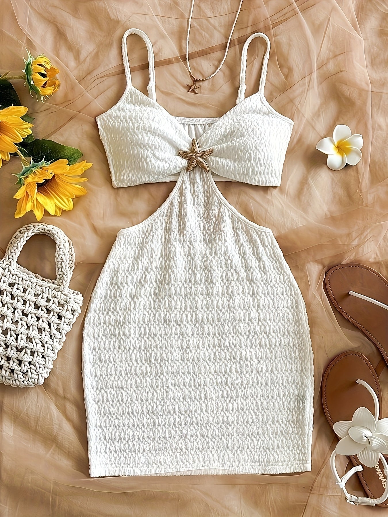 Damen Bodycon Mini Kleid mit Cut-Out und Seestern-Detail – Elegantes Strand- und Urlaubsoutfit