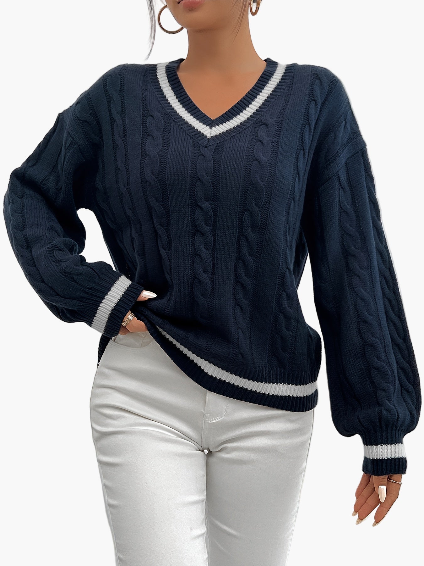 Damen Strickpullover mit V-Ausschnitt und Zopfmuster – Eleganter Freizeitpullover für Herbst und Winter